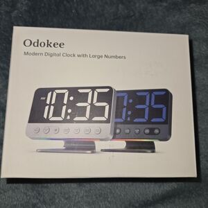 Odokee Modern Digital Clock with Large Numbers